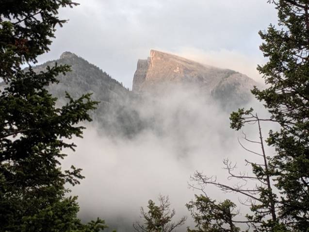 Sun rays on snow capped peaks (view from Surprise Corner Viewpoint)