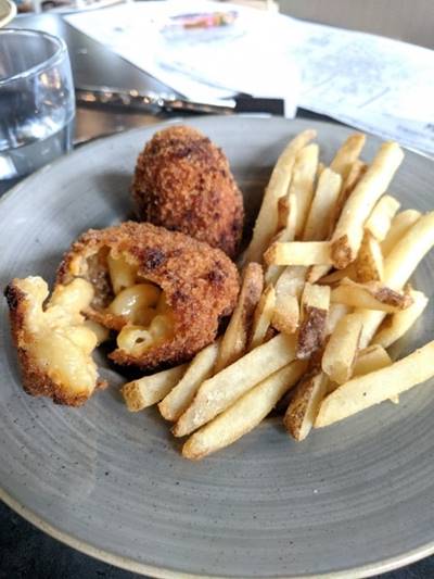 Mac N Cheese Croquet